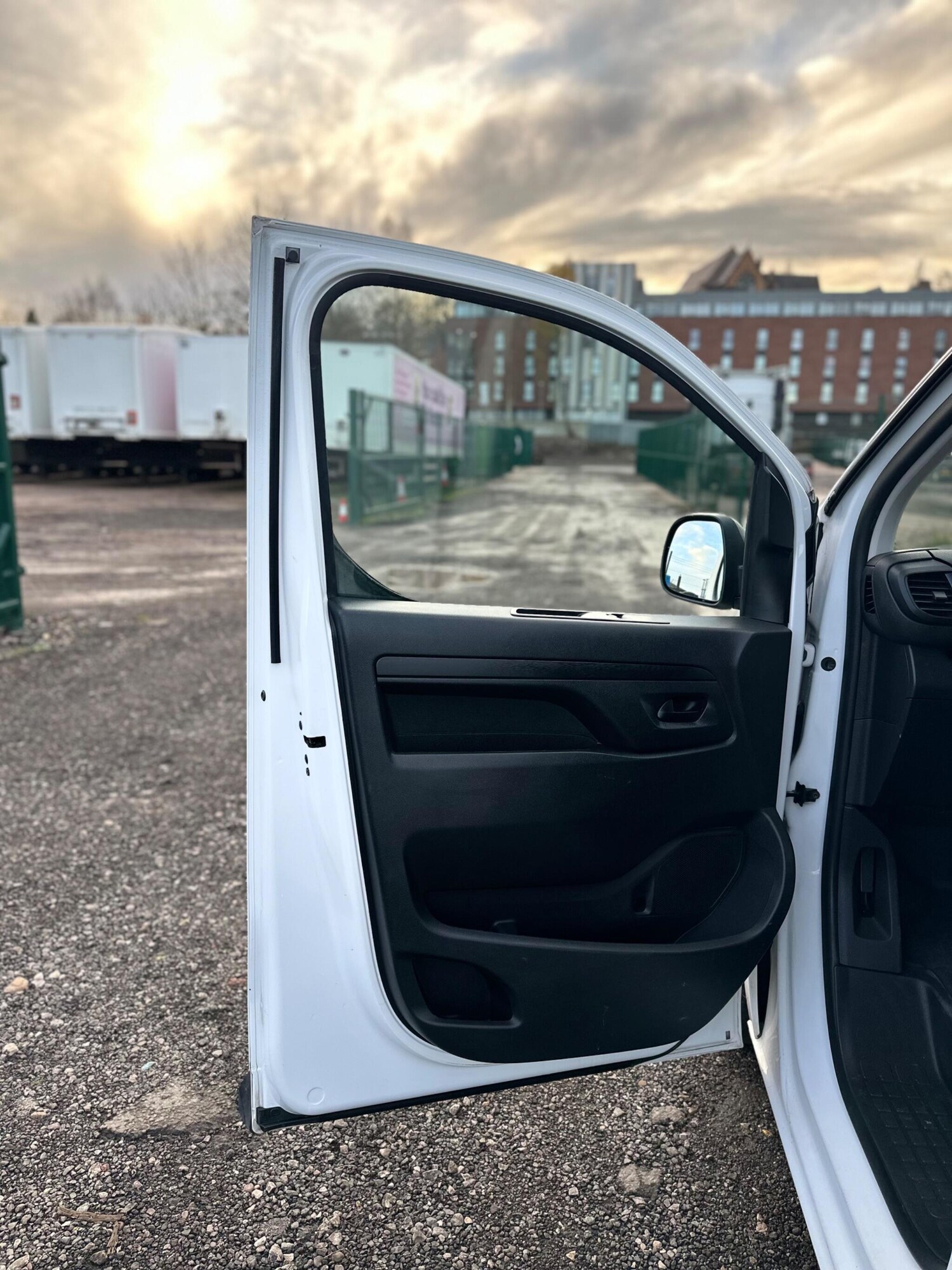 Used Citroen Dispatch 2023 for sale - 76865259: Photo 23