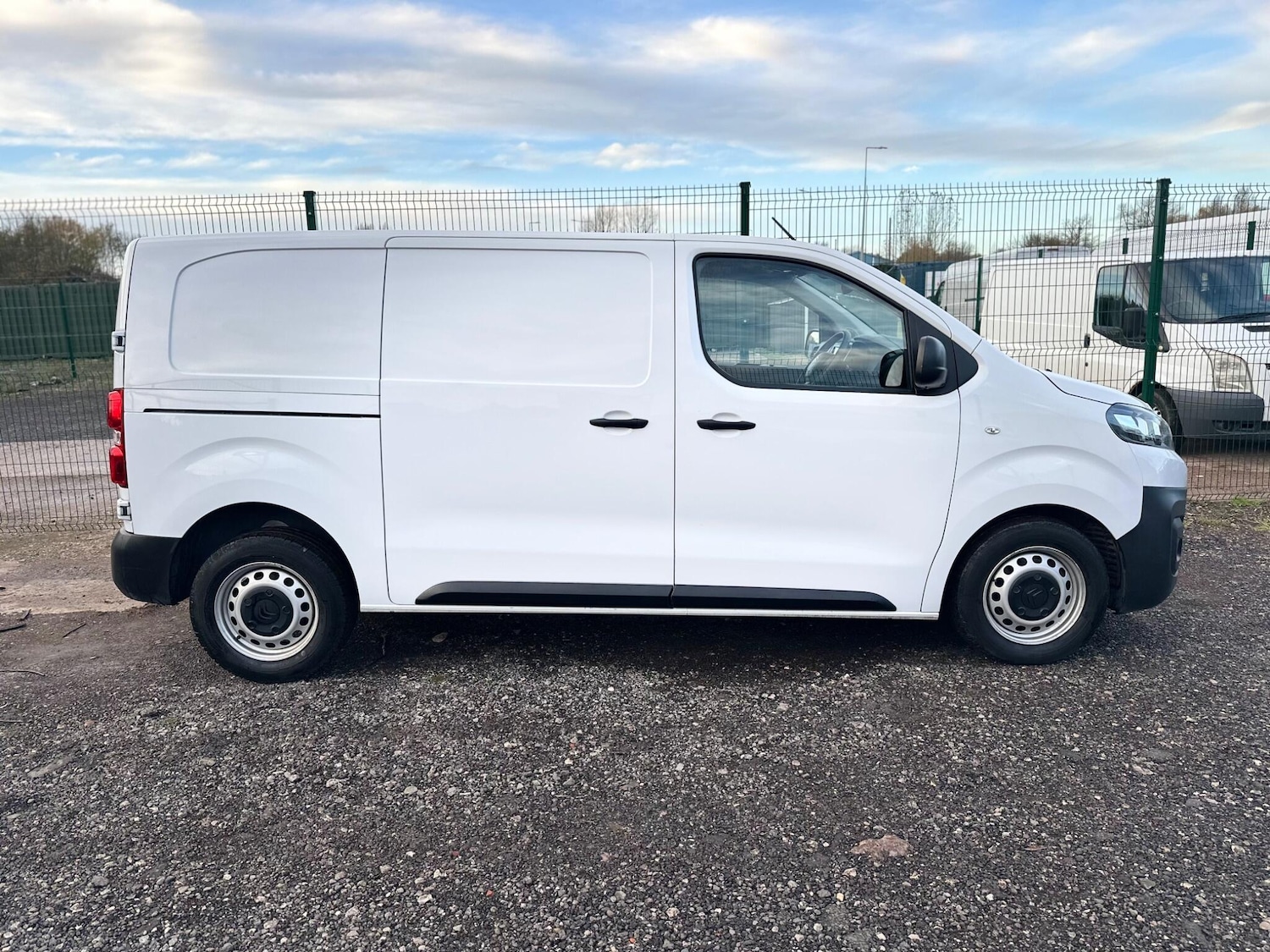 Used Citroen Dispatch 2023 for sale - 76865259: Photo 5
