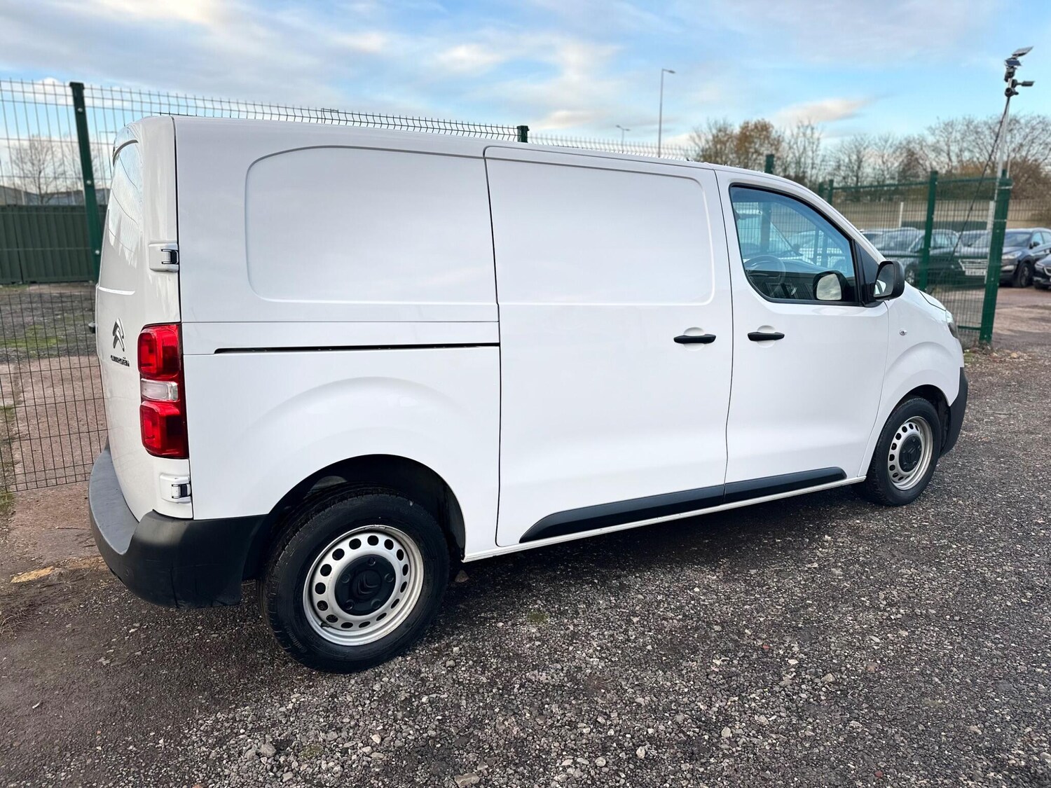 Used Citroen Dispatch 2023 for sale - 76865259: Photo 8