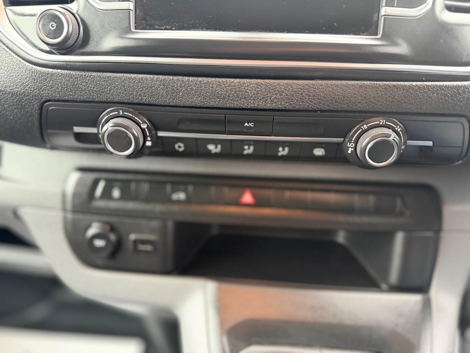 Used Vauxhall Vivaro 2022 for sale - 77909461: Photo 35