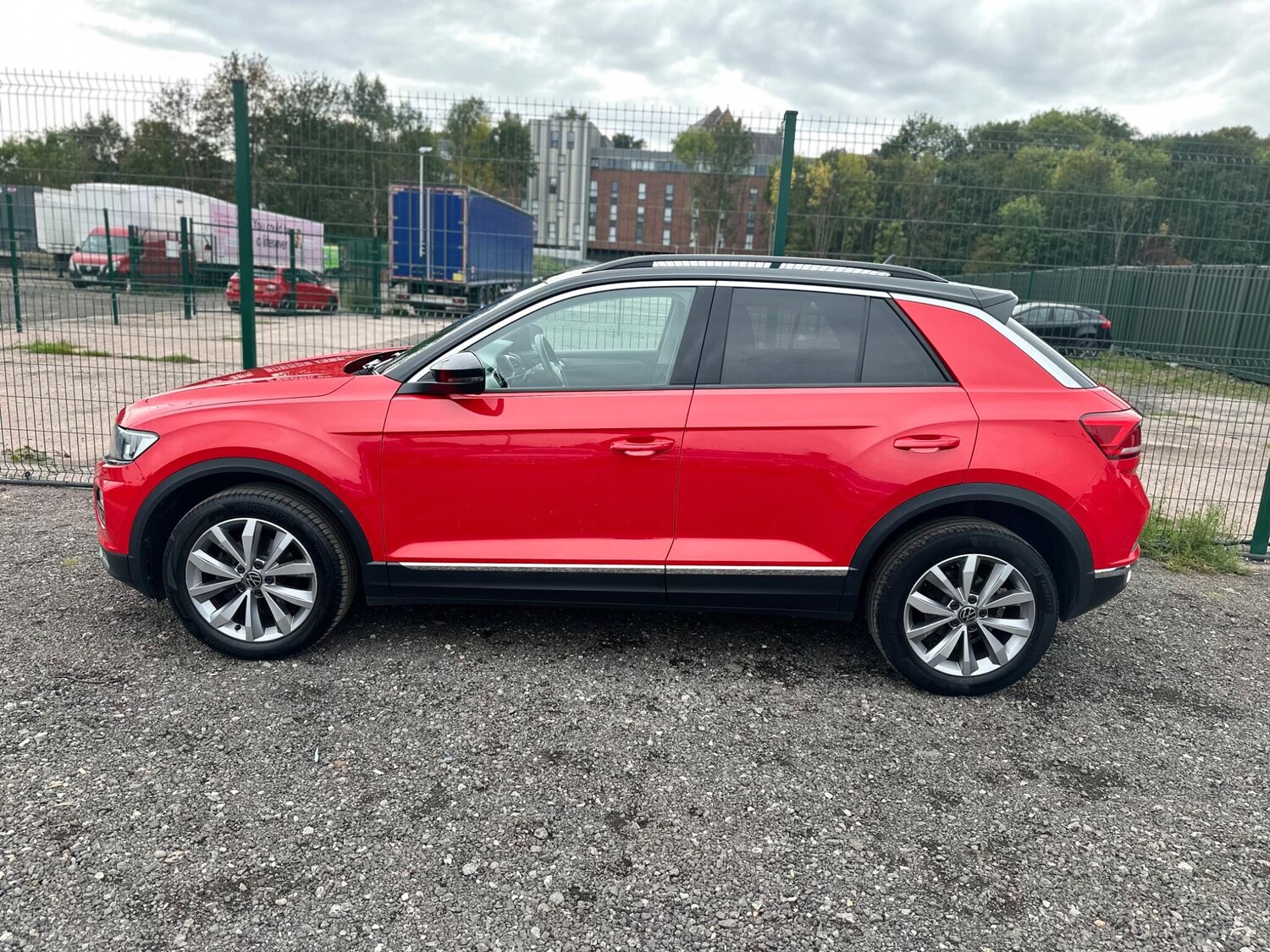 Used Volkswagen T-Roc 2020 for sale - 76137625: Photo 21