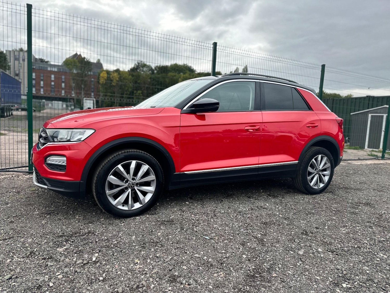 Used Volkswagen T-Roc 2020 for sale - 76137625: Photo 24