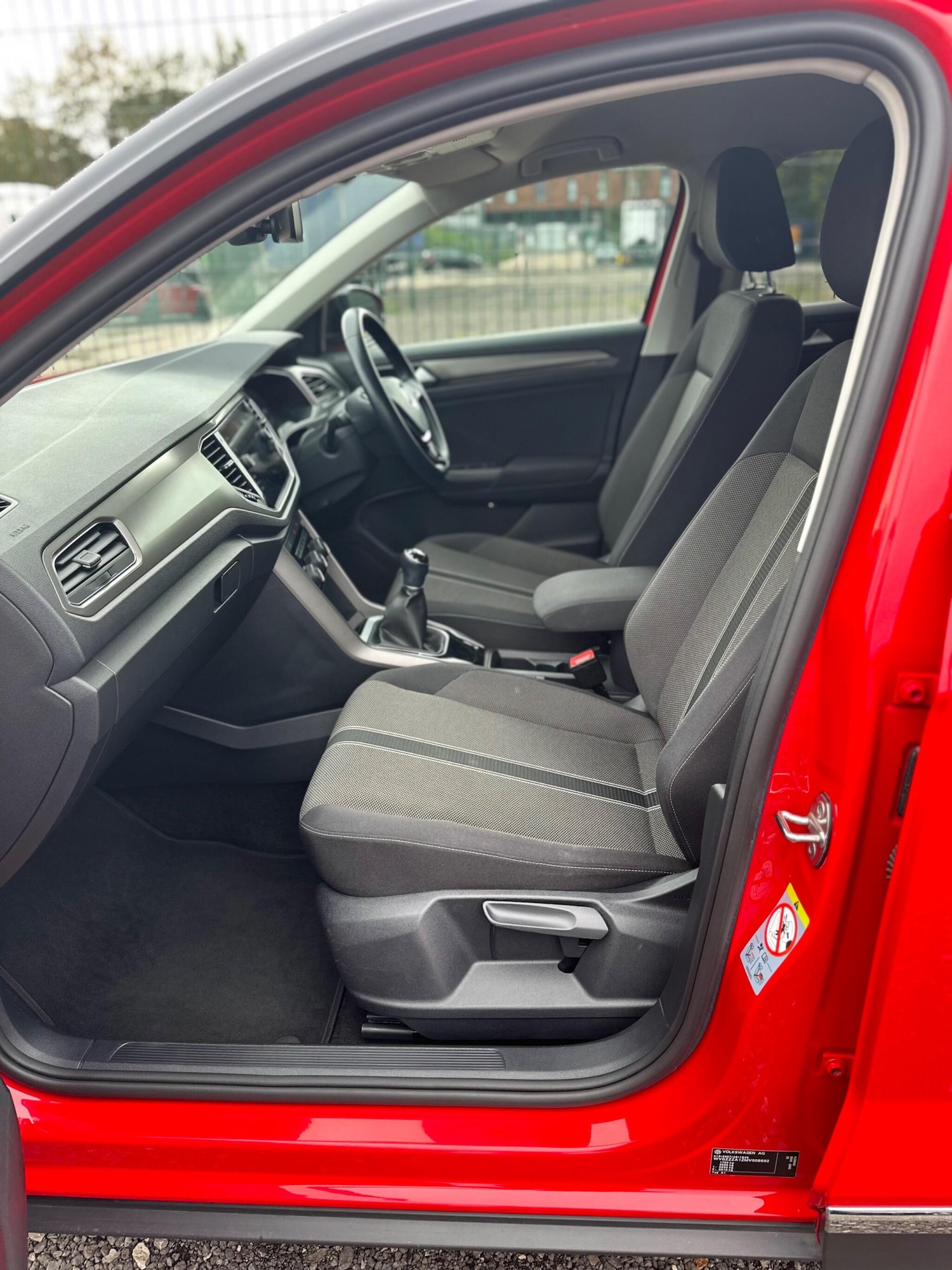 Used Volkswagen T-Roc 2020 for sale - 76137625: Photo 33