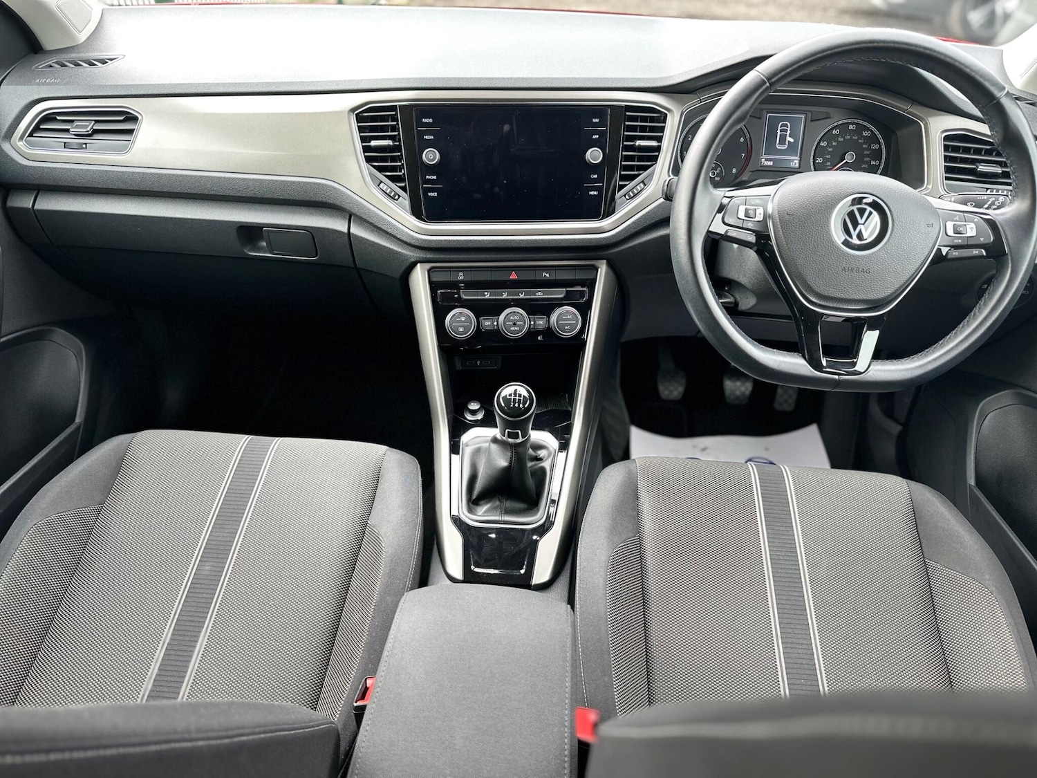 Used Volkswagen T-Roc 2020 for sale - 76137625: Photo 47