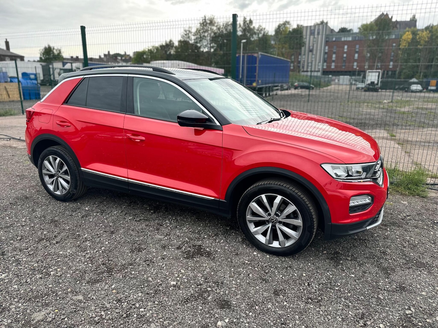 Used Volkswagen T-Roc 2020 for sale - 76137625: Photo 5