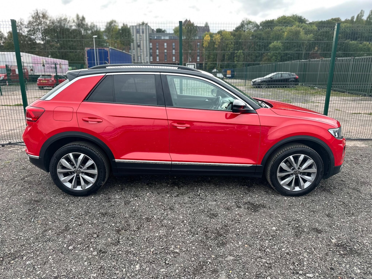 Used Volkswagen T-Roc 2020 for sale - 76137625: Photo 7