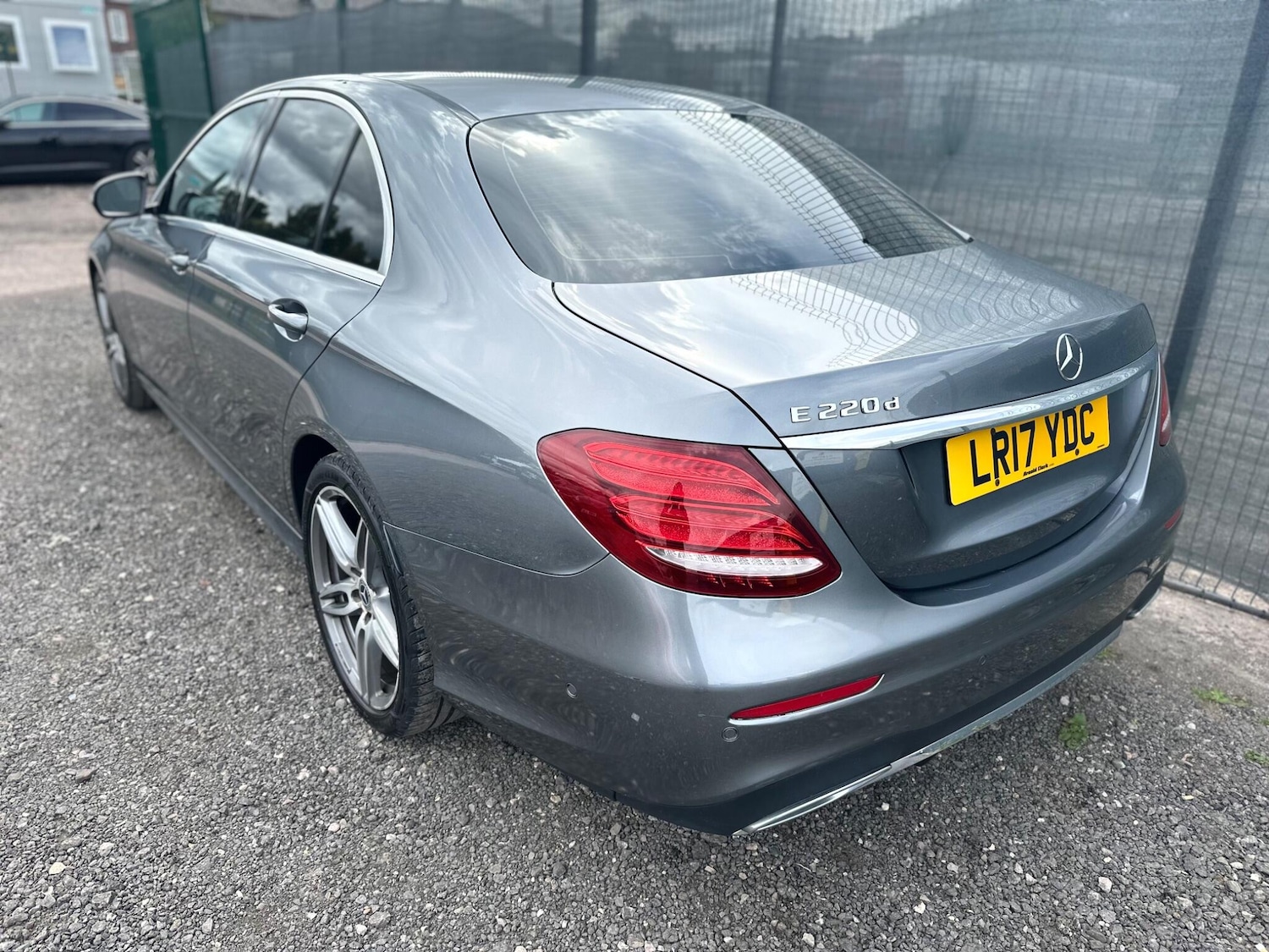 Used Mercedes-Benz E Class 2017 for sale - 75720582: Photo 17