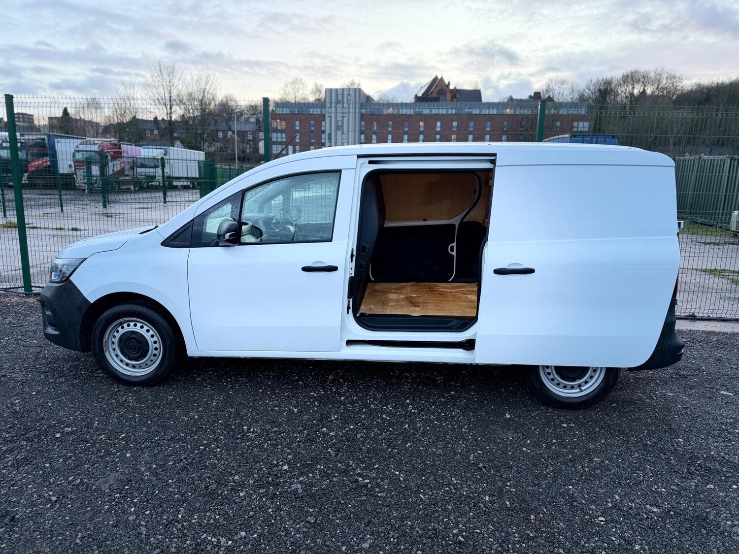 Used Renault Kangoo 2024 for sale - 77625186: Photo 16