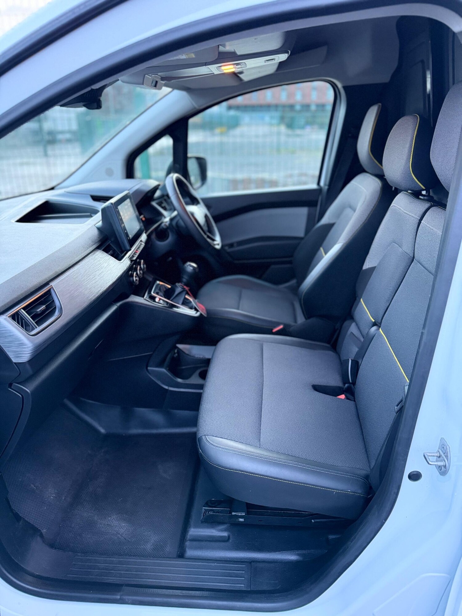 Used Renault Kangoo 2024 for sale - 77625186: Photo 24