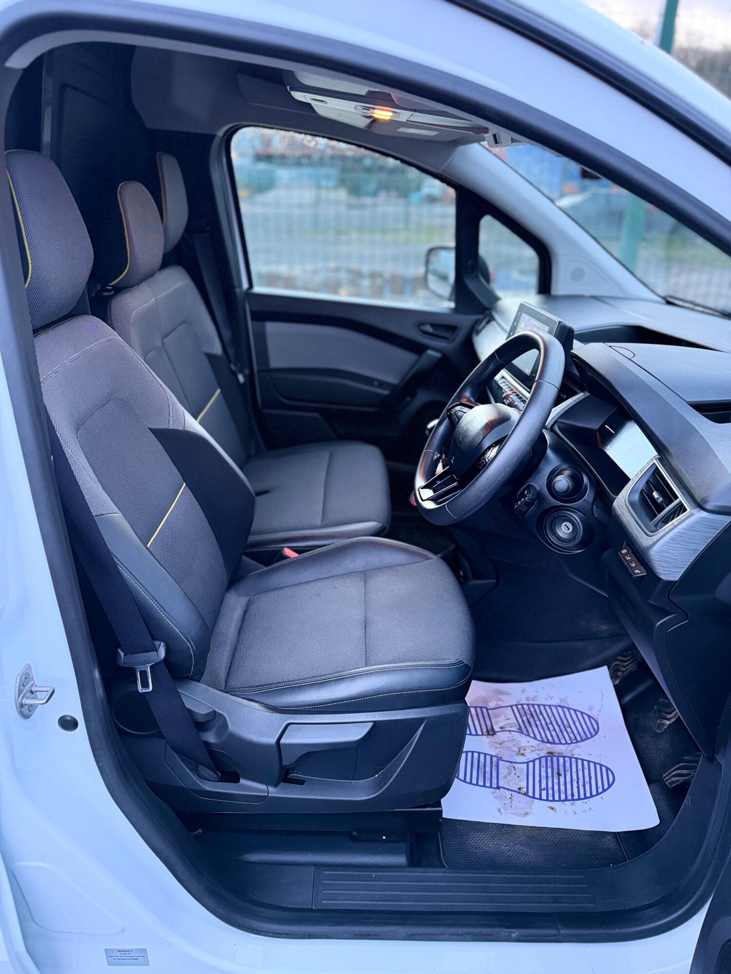 Used Renault Kangoo 2024 for sale - 77625186: Photo 31