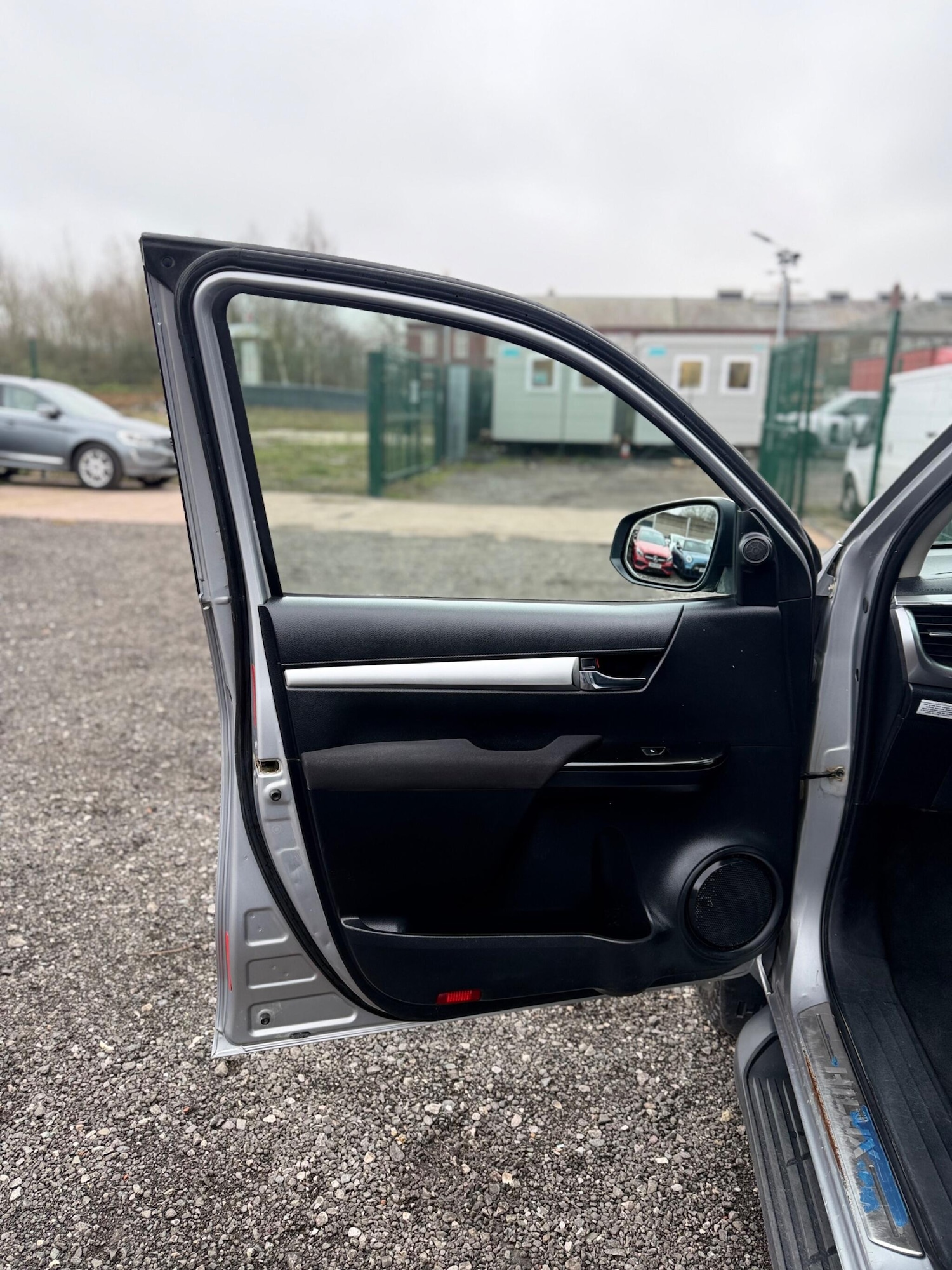 Used Toyota Hilux 2021 for sale - 77331844: Photo 33