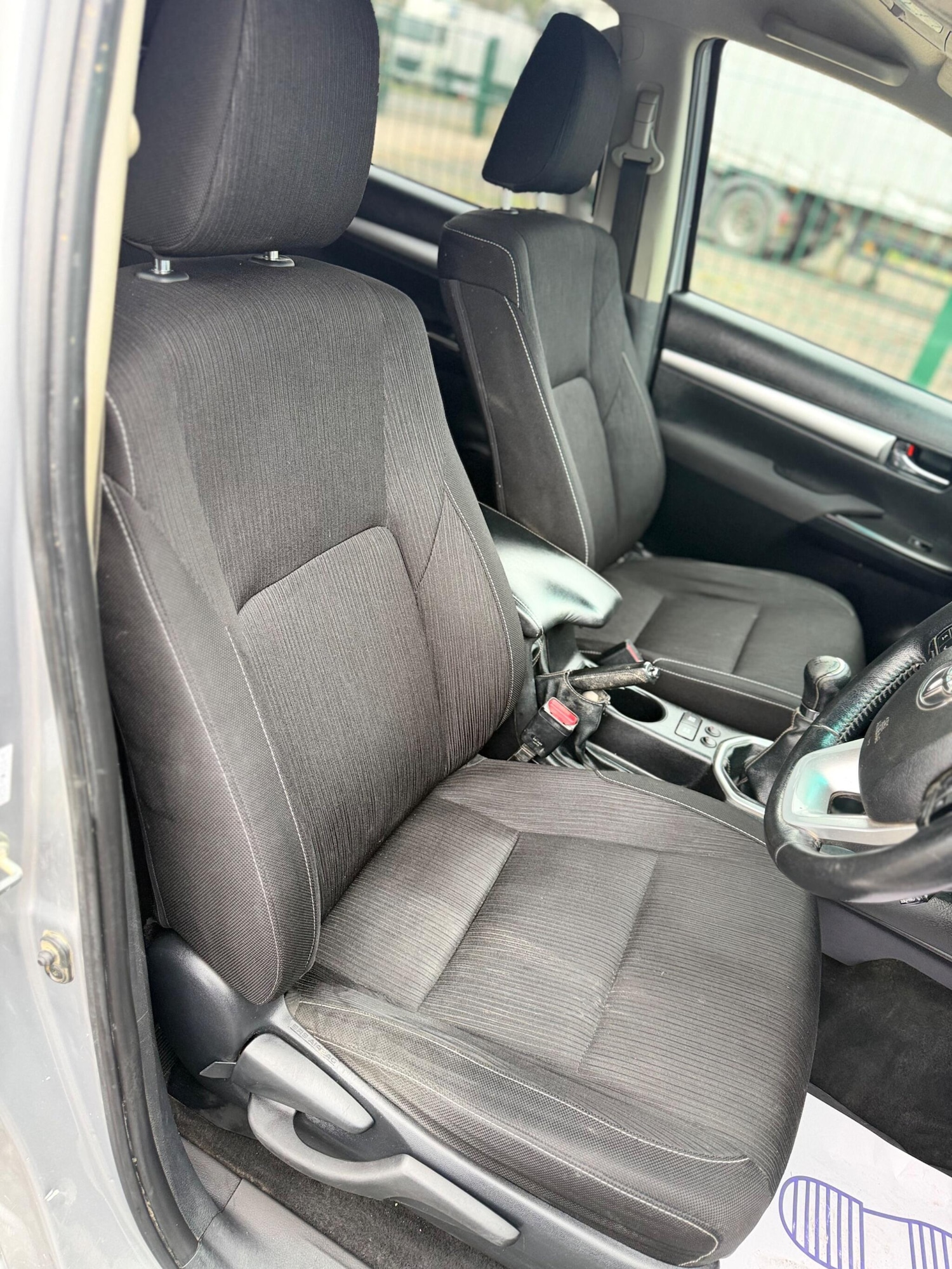 Used Toyota Hilux 2021 for sale - 77331844: Photo 44