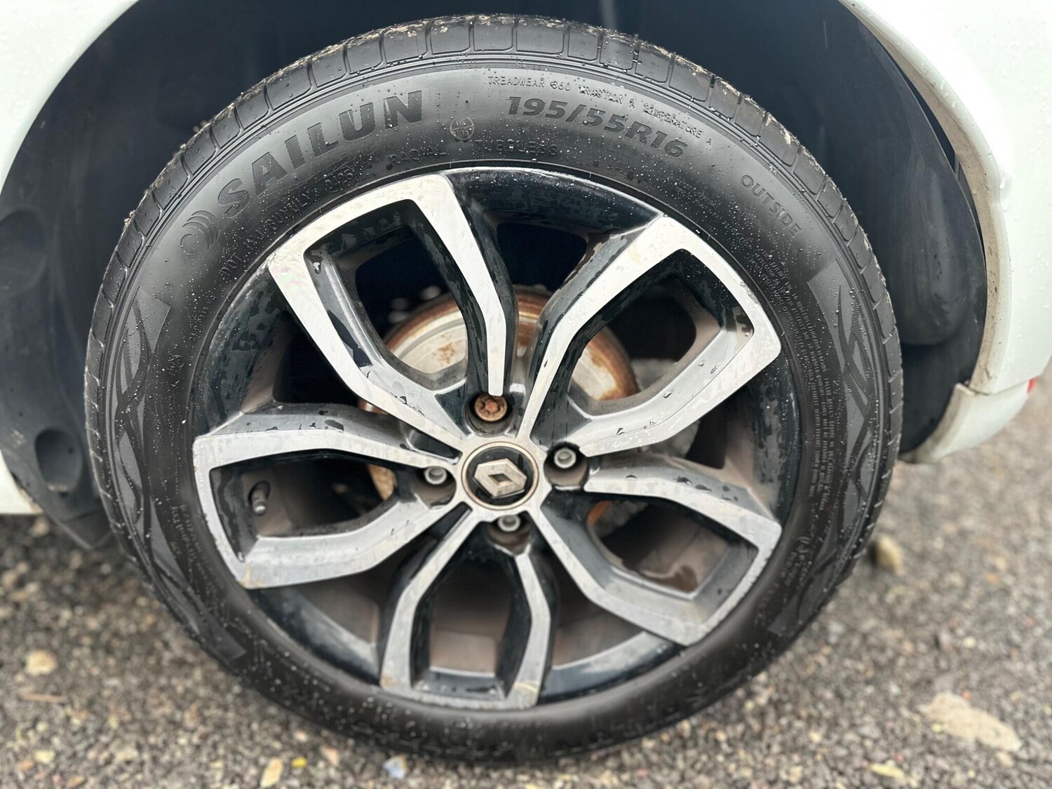 Used Renault Clio 2019 for sale - 76158720: Photo 31