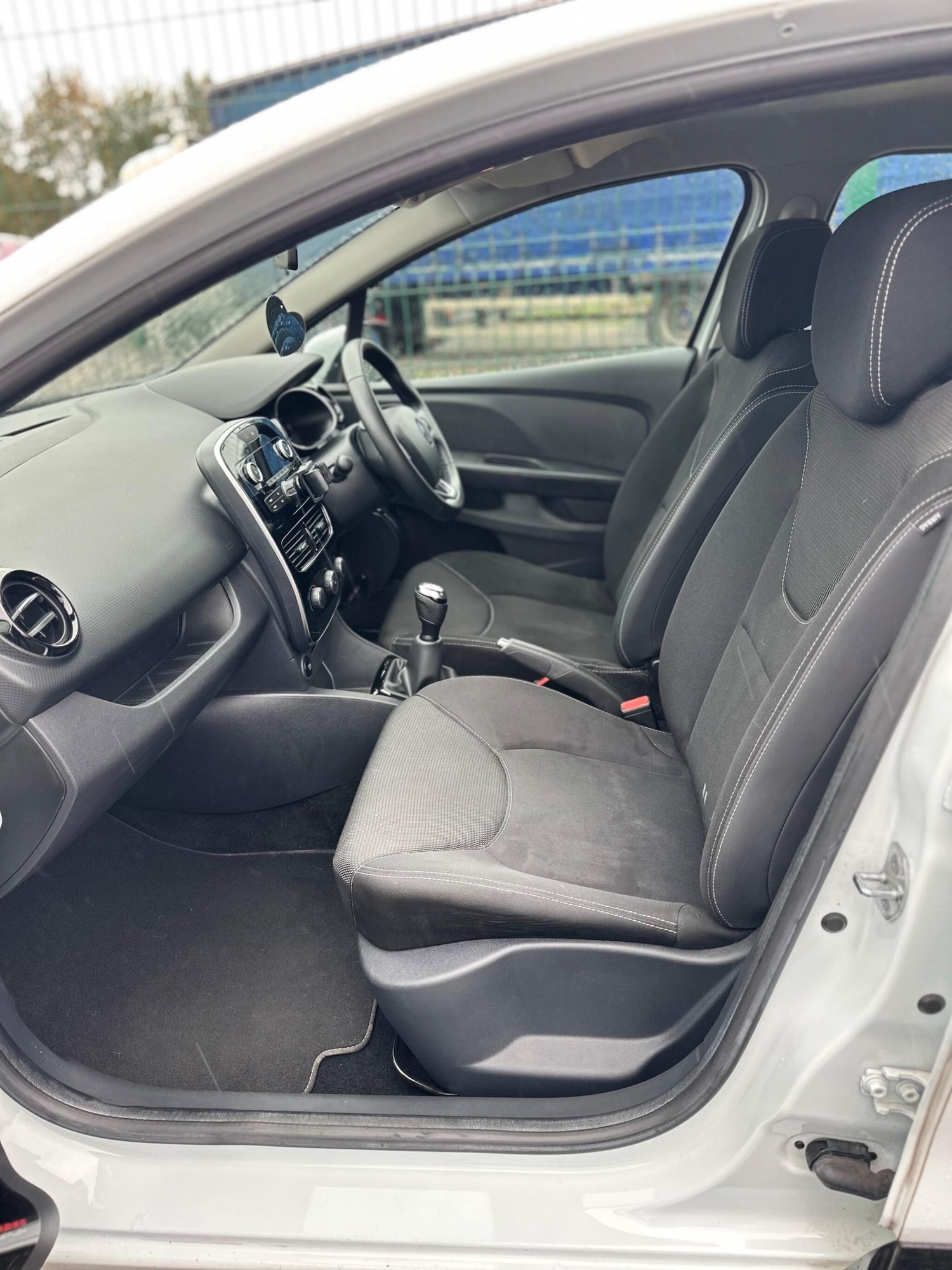 Used Renault Clio 2019 for sale - 76158720: Photo 34