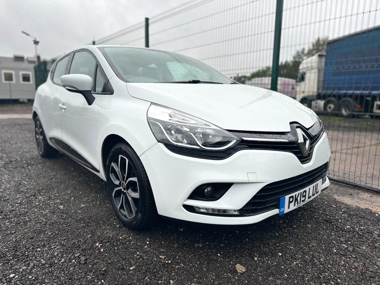 Used Renault Clio 2019 for sale - 76158720: Photo 4
