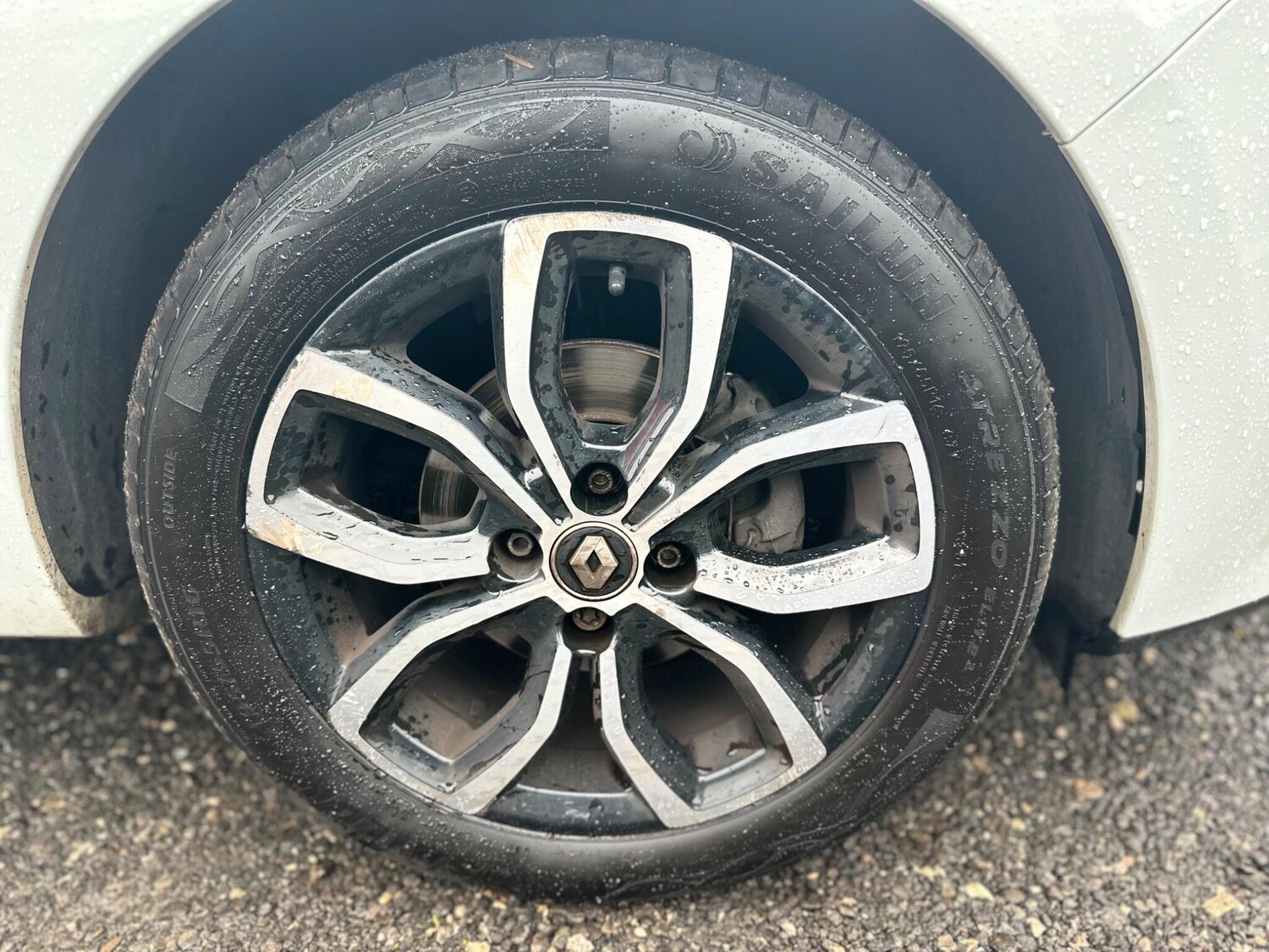 Used Renault Clio 2019 for sale - 76158720: Photo 40