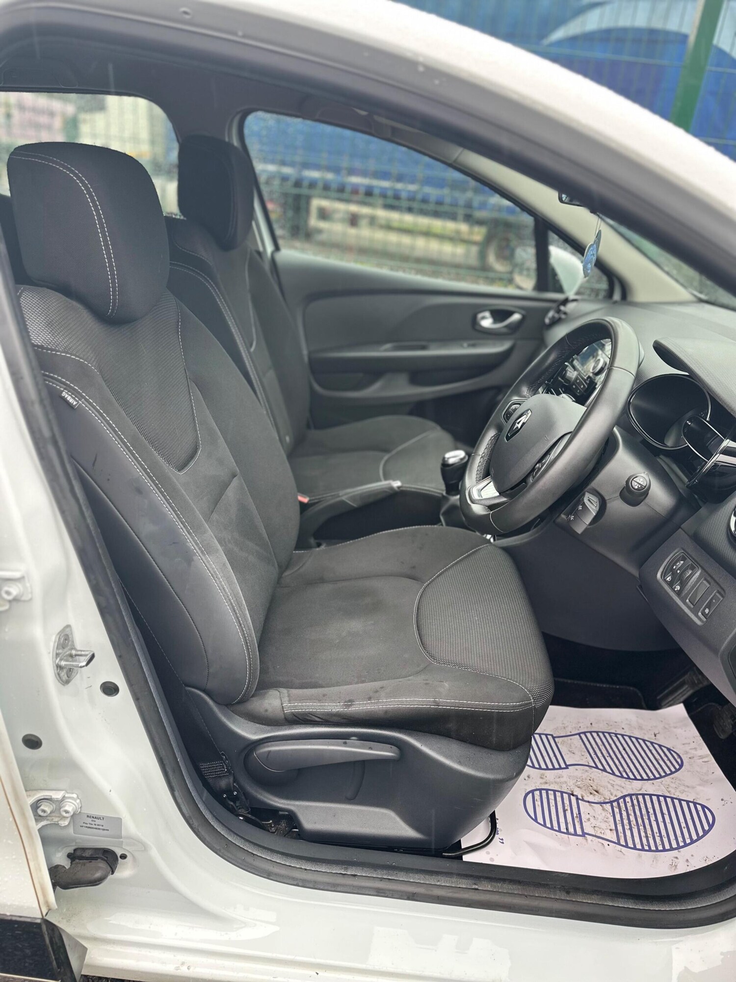 Used Renault Clio 2019 for sale - 76158720: Photo 42