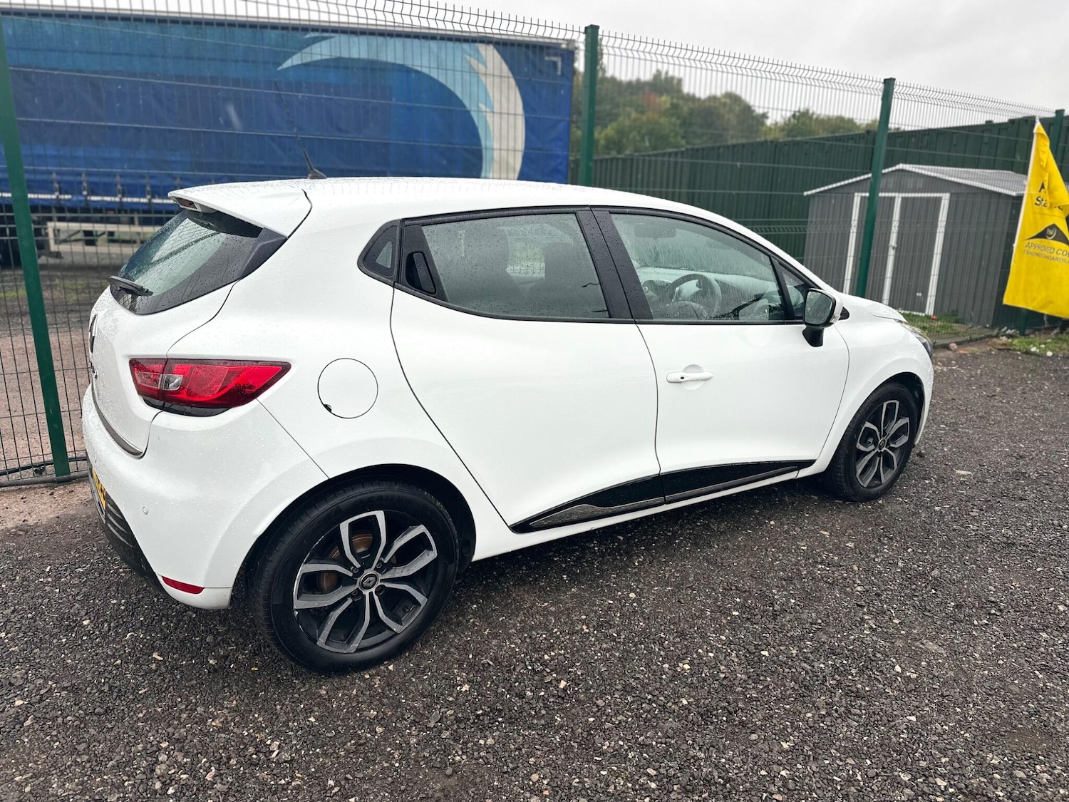 Used Renault Clio 2019 for sale - 76158720: Photo 9