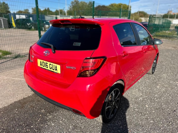 Used Toyota Yaris 2016 for sale - 76189539: Photo 11