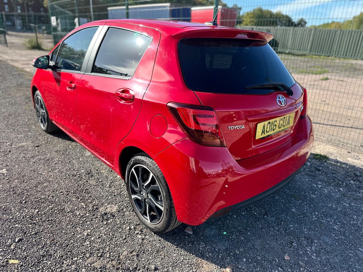 Used Toyota Yaris 2016 for sale - 76189539: Photo 17