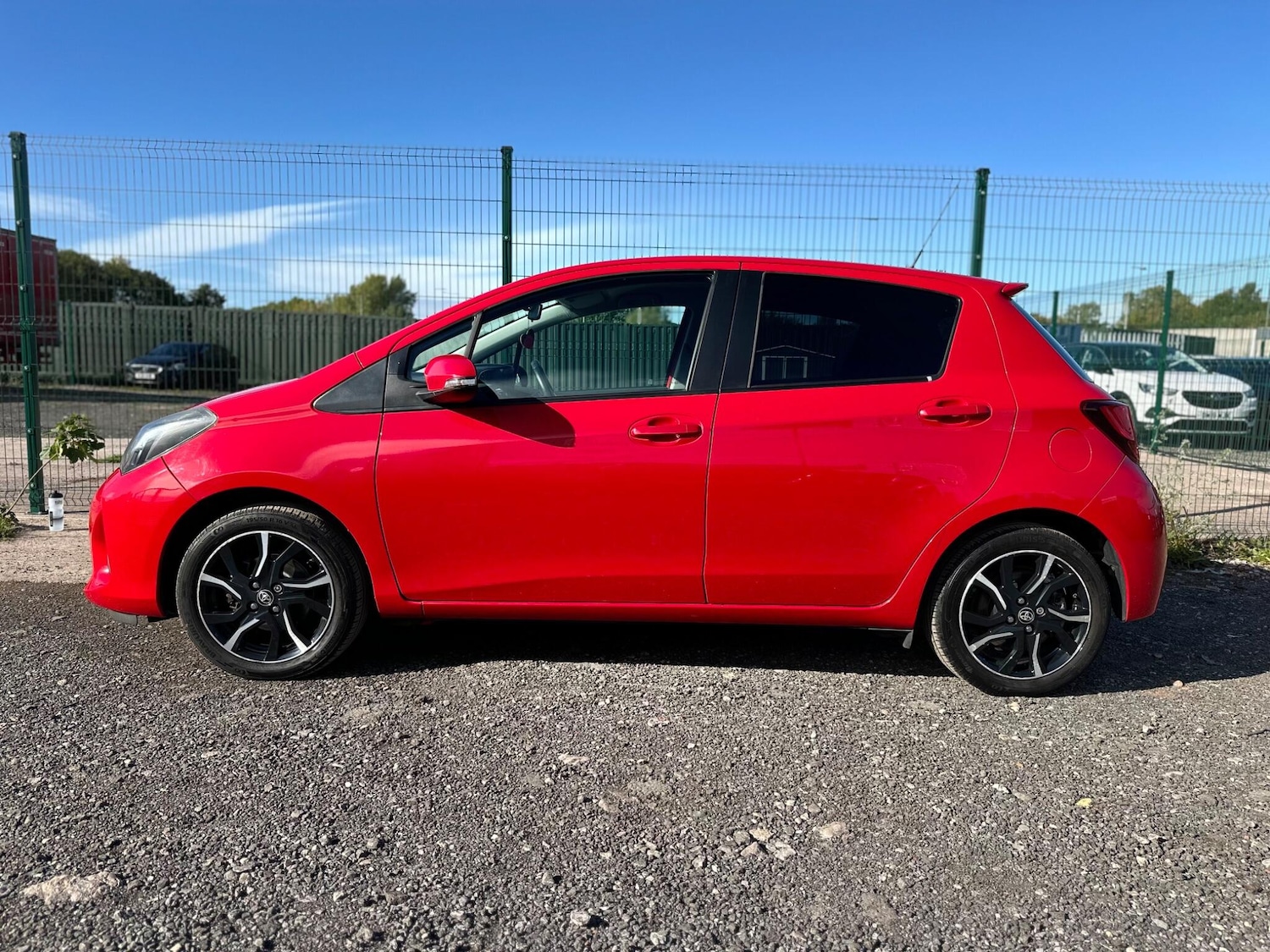 Used Toyota Yaris 2016 for sale - 76189539: Photo 22