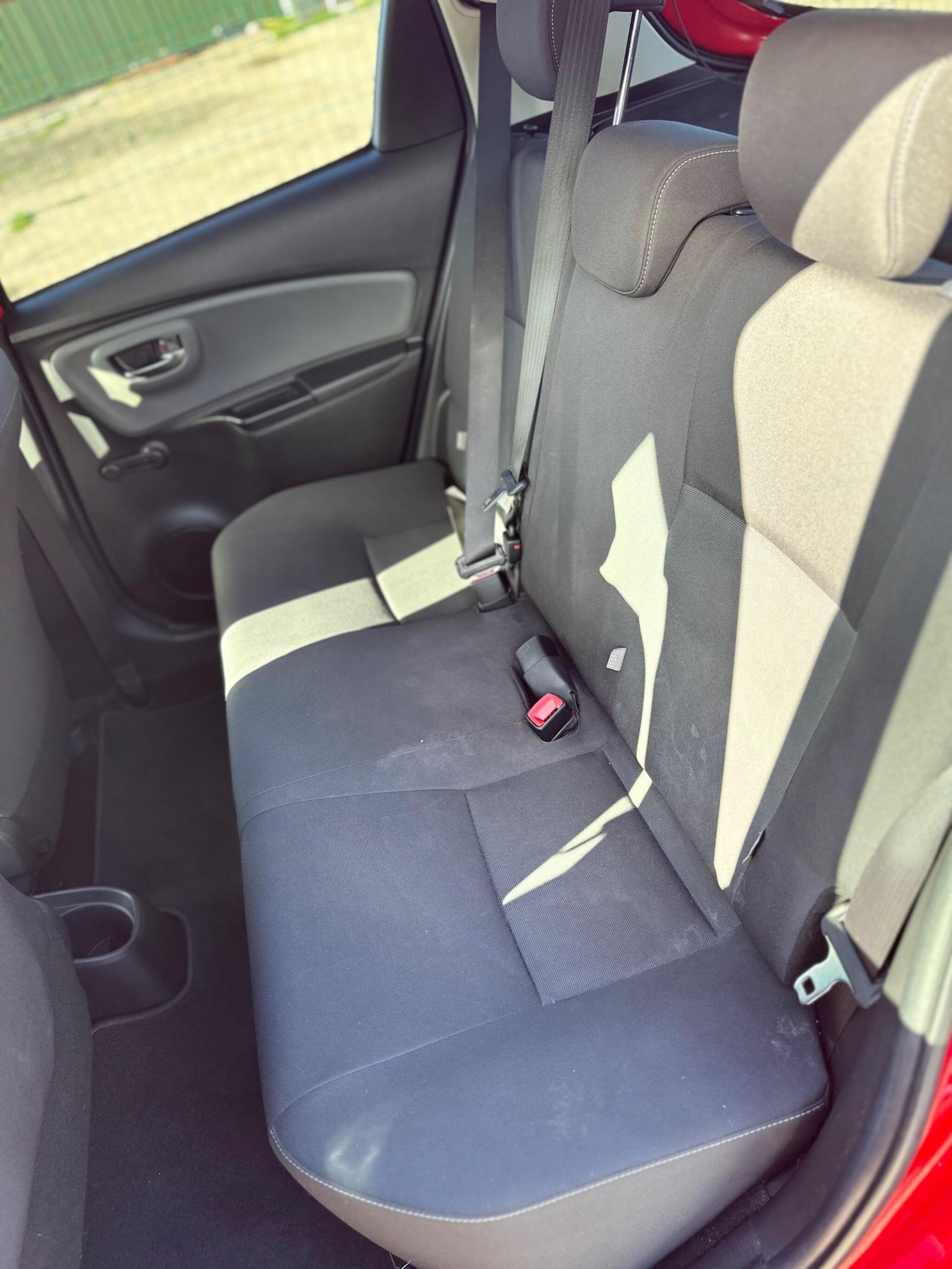 Used Toyota Yaris 2016 for sale - 76189539: Photo 30