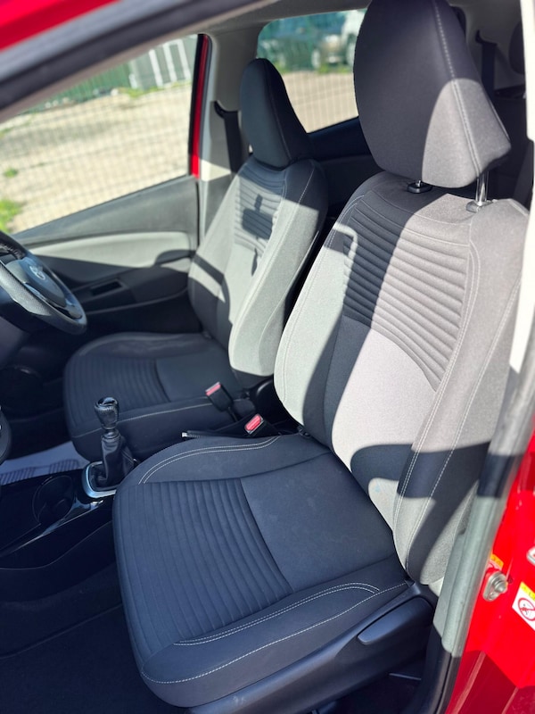 Used Toyota Yaris 2016 for sale - 76189539: Photo 35