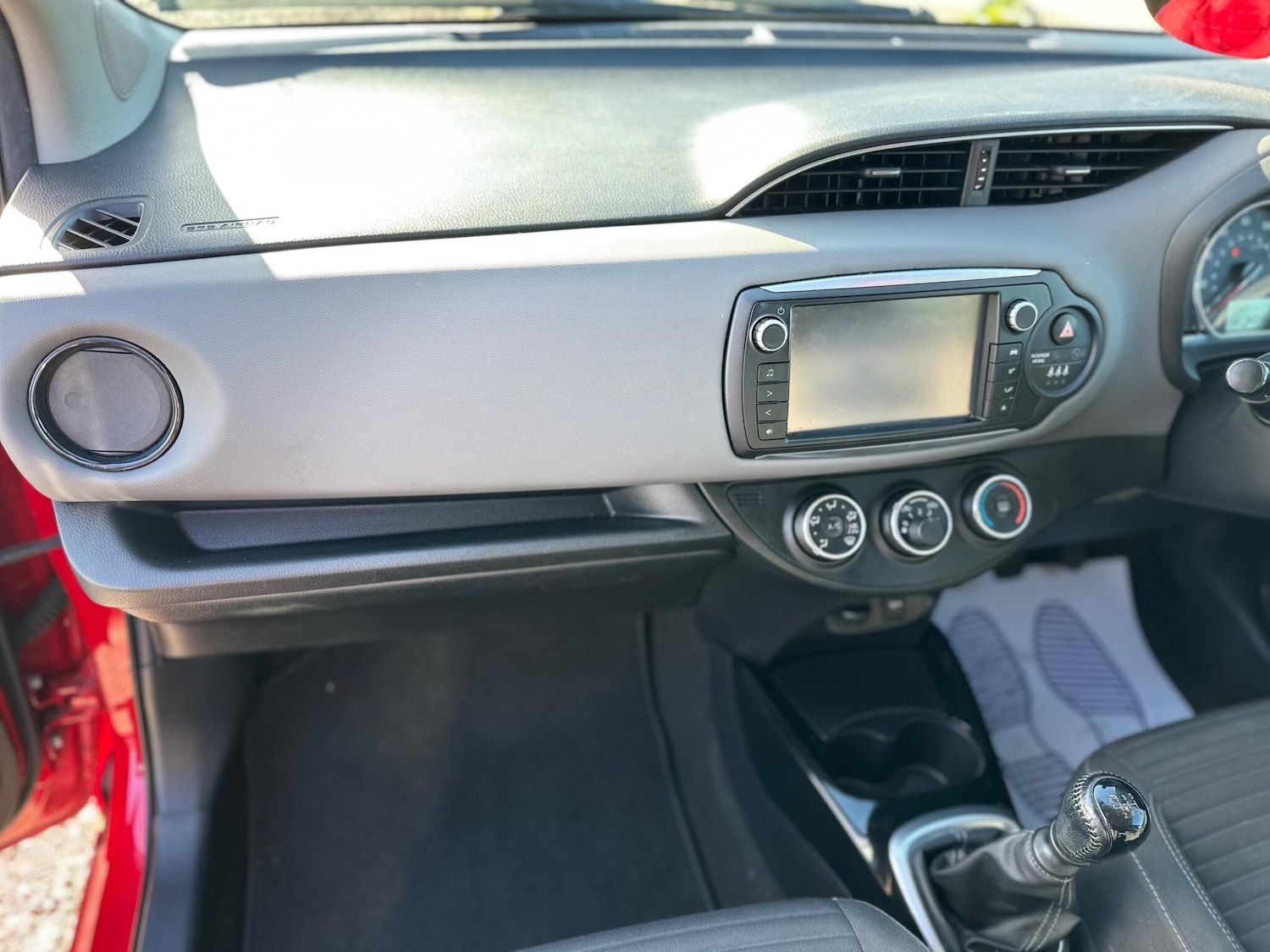 Used Toyota Yaris 2016 for sale - 76189539: Photo 37