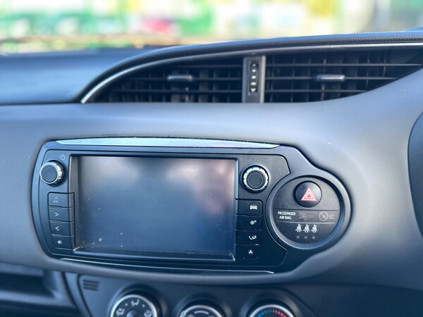 Used Toyota Yaris 2016 for sale - 76189539: Photo 49