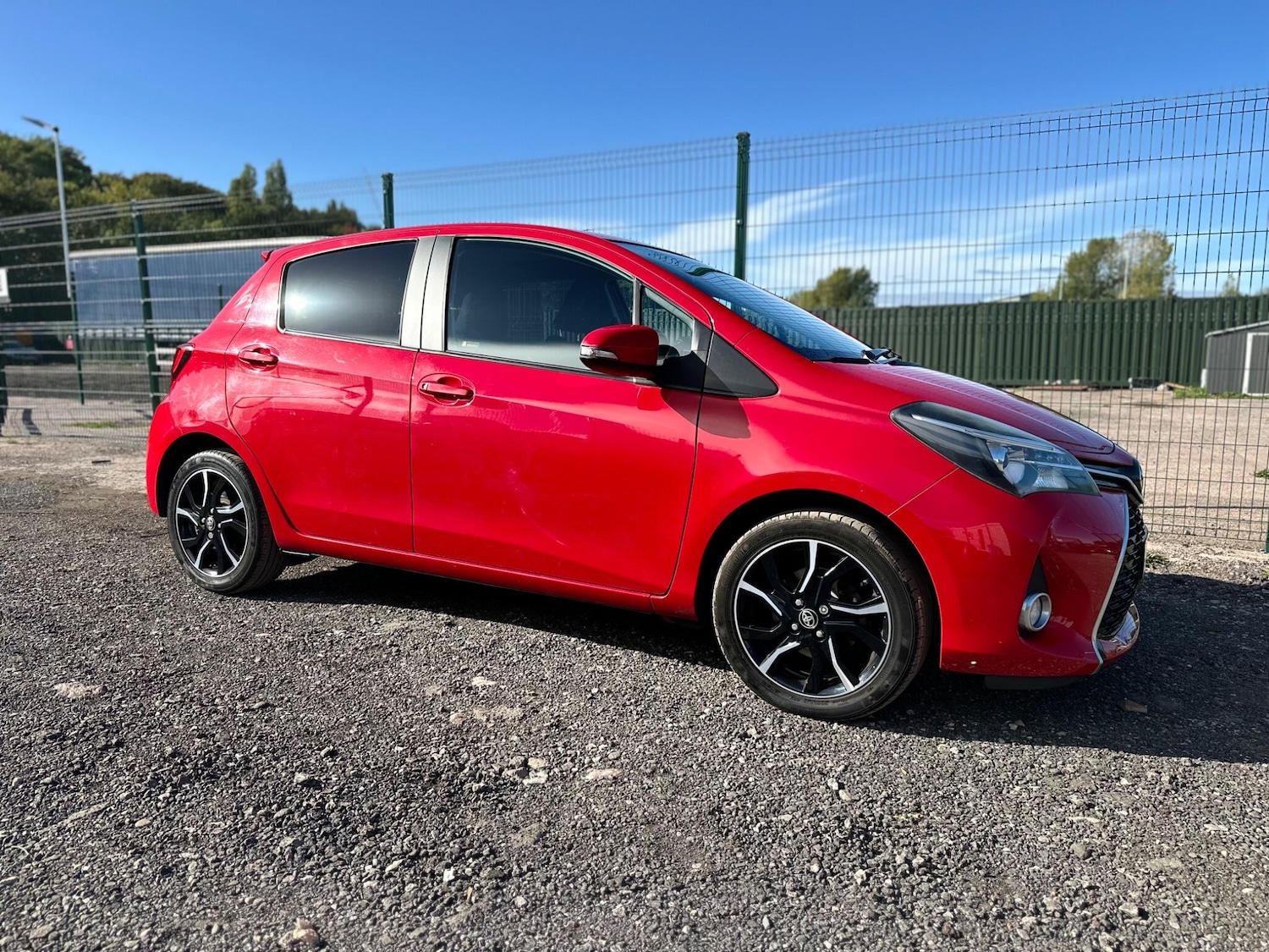 Used Toyota Yaris 2016 for sale - 76189539: Photo 6