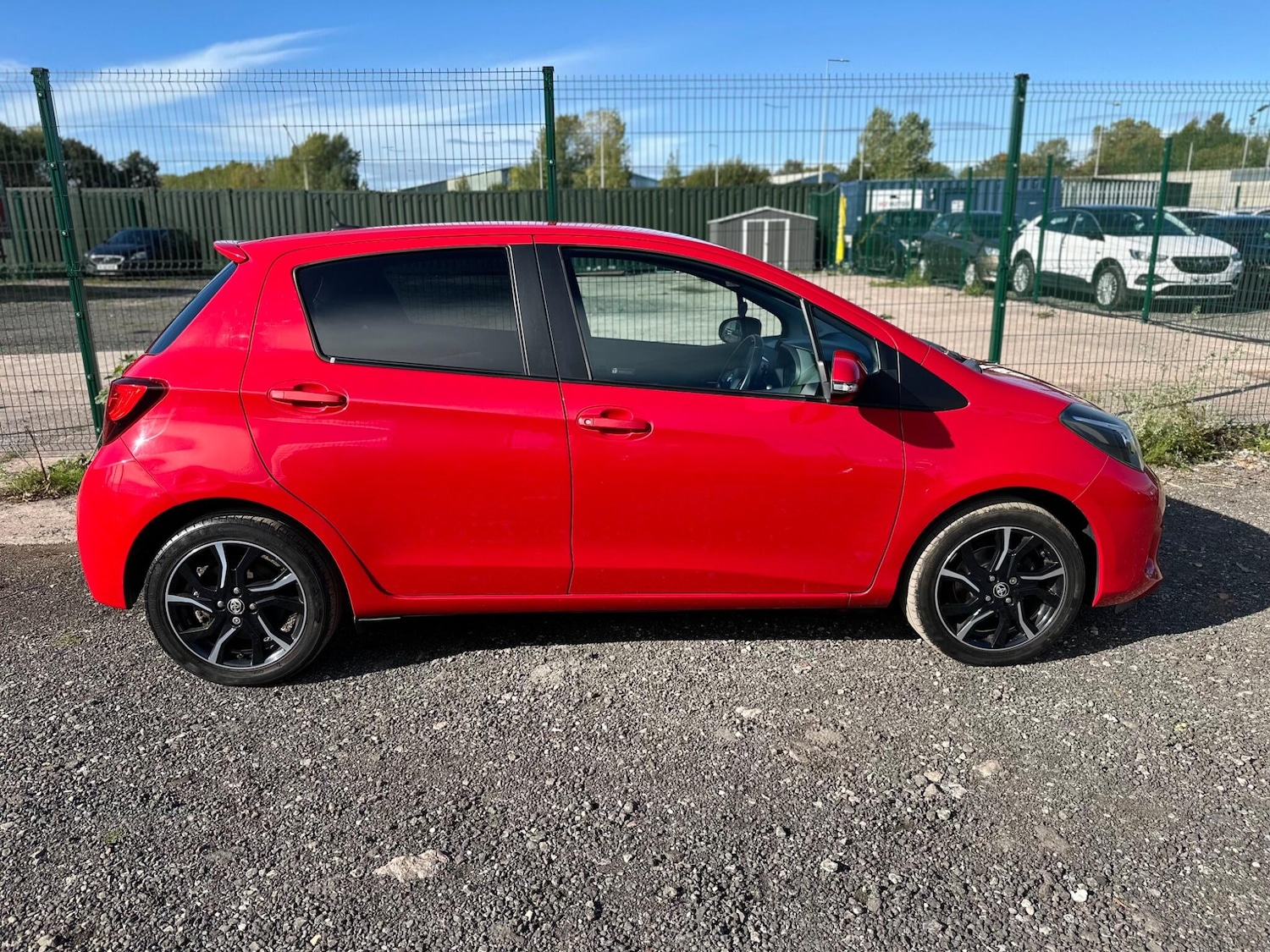 Used Toyota Yaris 2016 for sale - 76189539: Photo 7