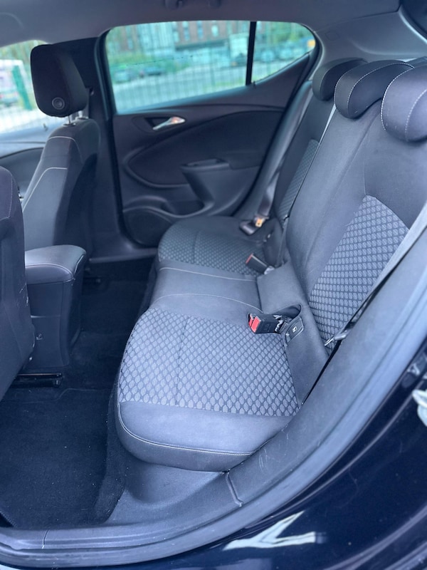 Used Vauxhall Astra 2018 for sale - 76001153: Photo 29