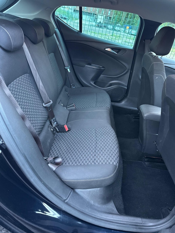 Used Vauxhall Astra 2018 for sale - 76001153: Photo 38