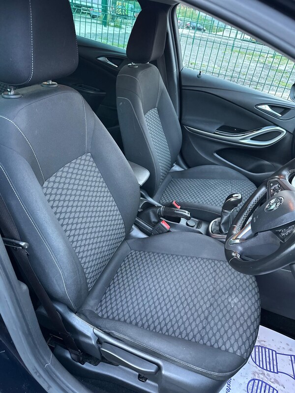 Used Vauxhall Astra 2018 for sale - 76001153: Photo 44