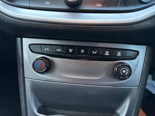 Used Vauxhall Astra 2018 for sale - 76001153: Photo 50