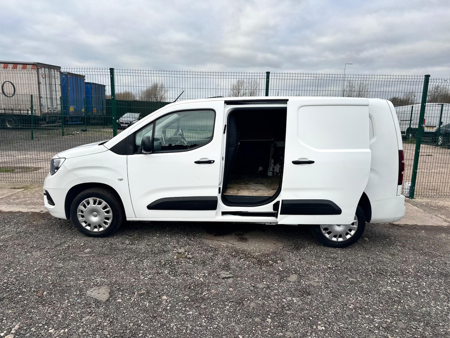 Used Vauxhall Combo for sale - 77305807: Photo 14