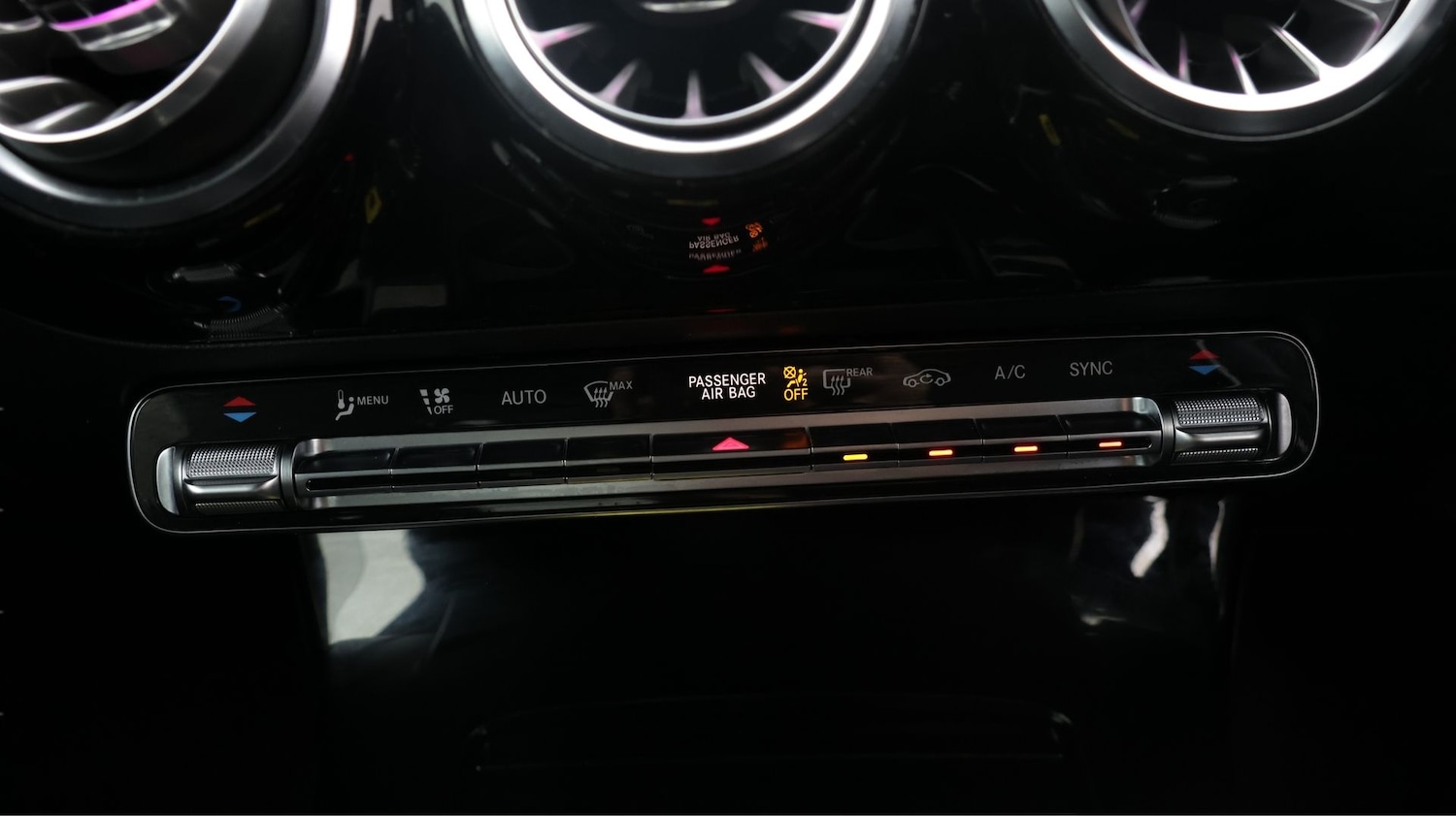 Used Mercedes-Benz CLA 2023 for sale - 77669389: Photo 12