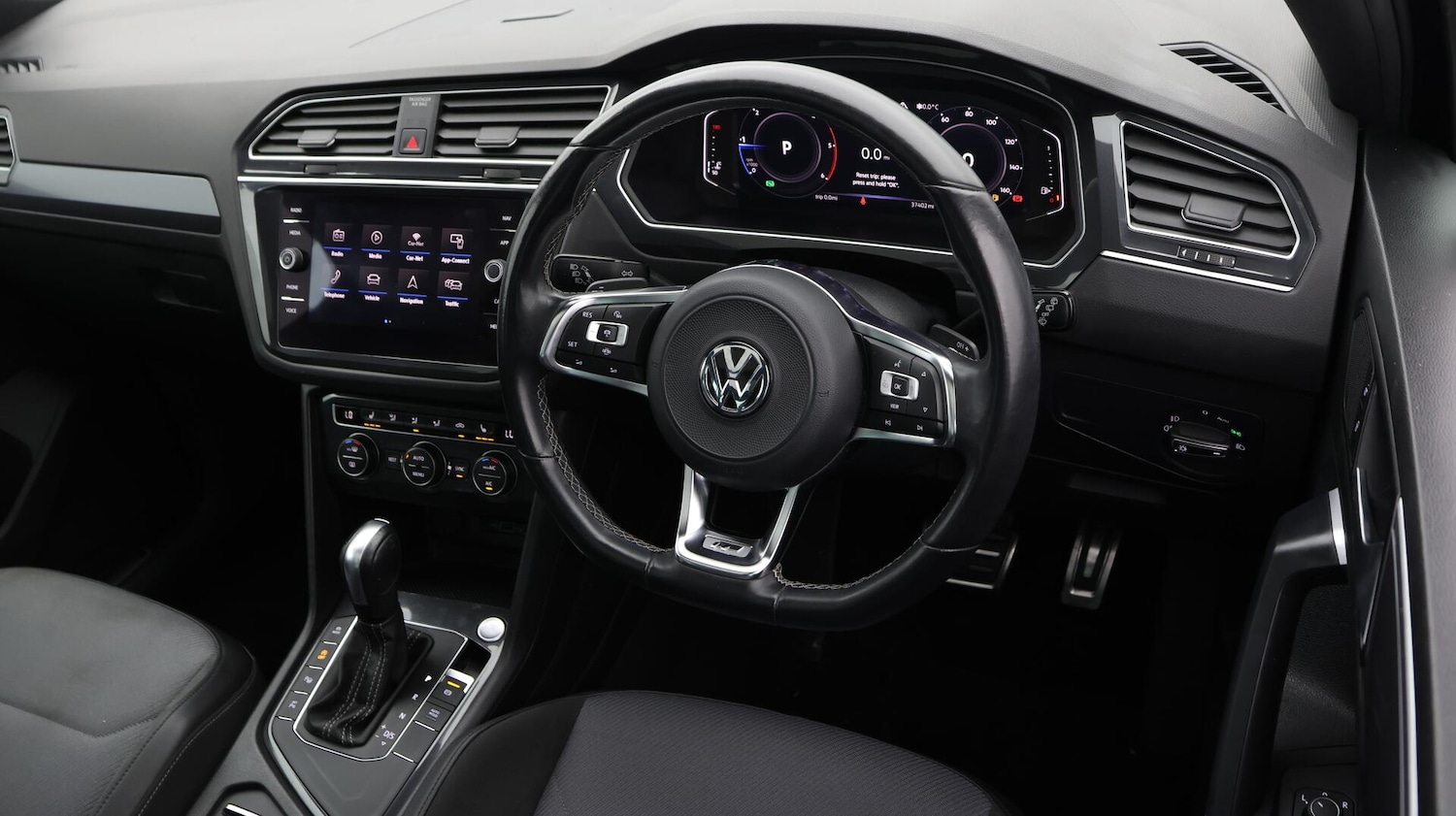 Used Volkswagen Tiguan 2020 for sale - 76666584: Photo 10