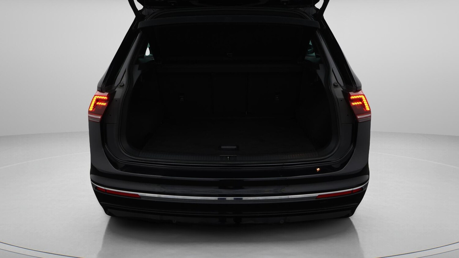 Used Volkswagen Tiguan 2020 for sale - 76666584: Photo 18