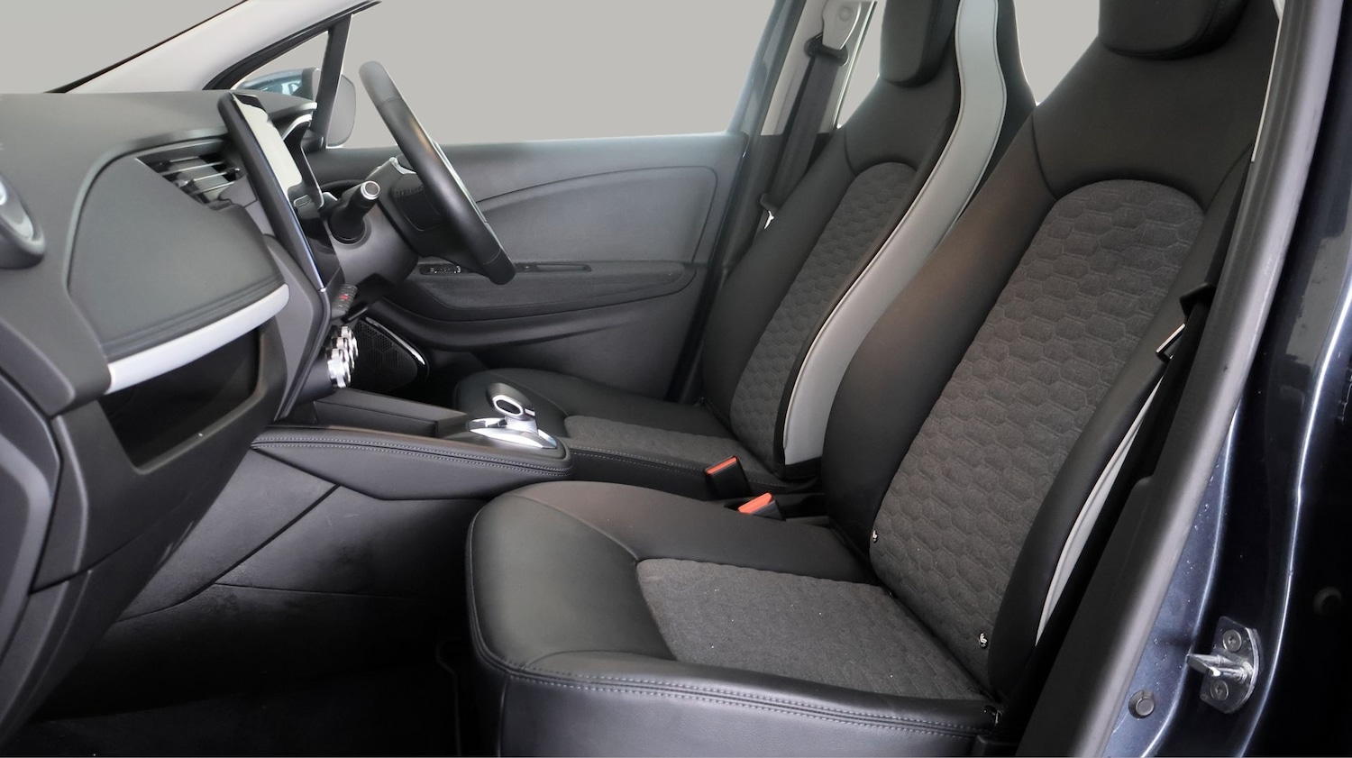 Used Renault Zoe 2022 for sale - 77610468: Photo 14