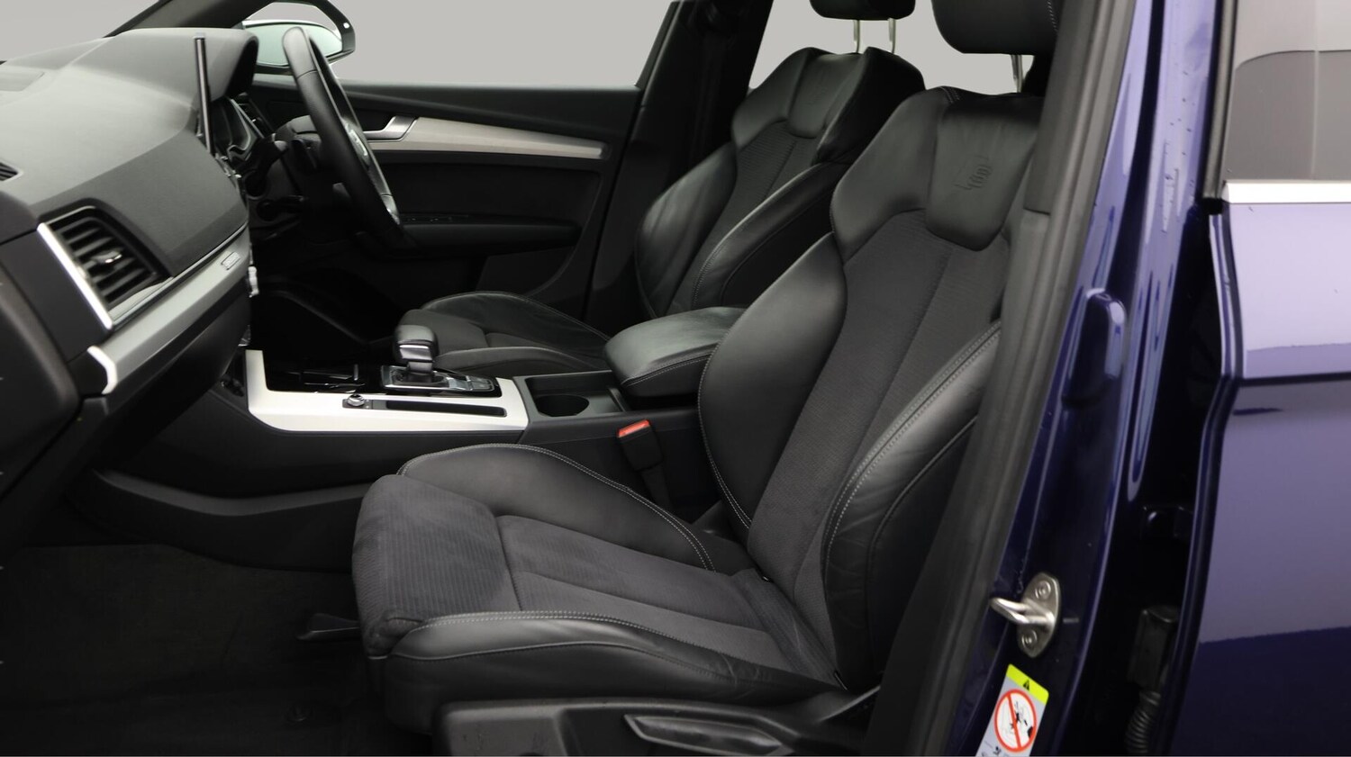 Used Audi Q5 2023 for sale - 76702412: Photo 15