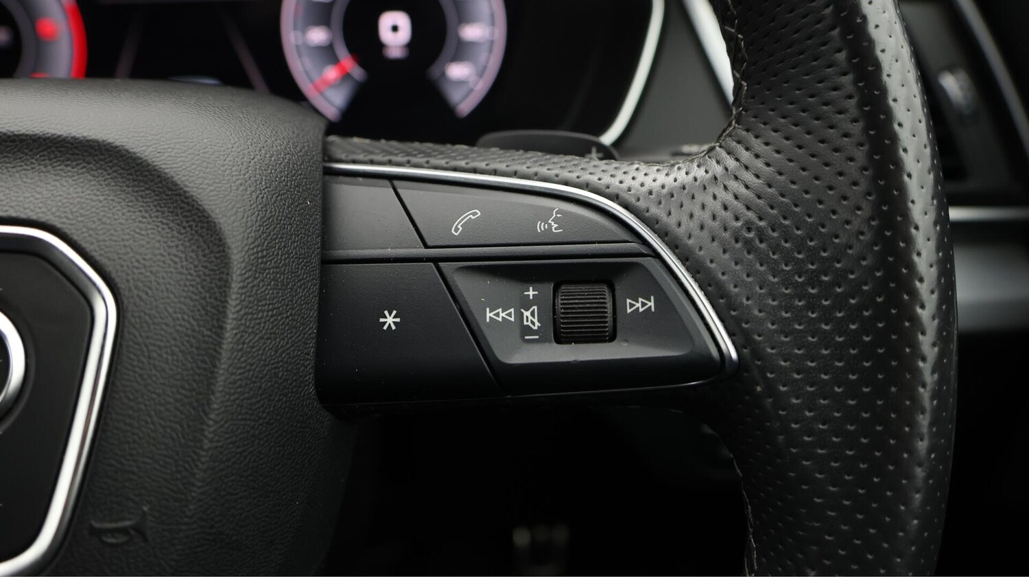 Used Audi Q5 2023 for sale - 76702412: Photo 25