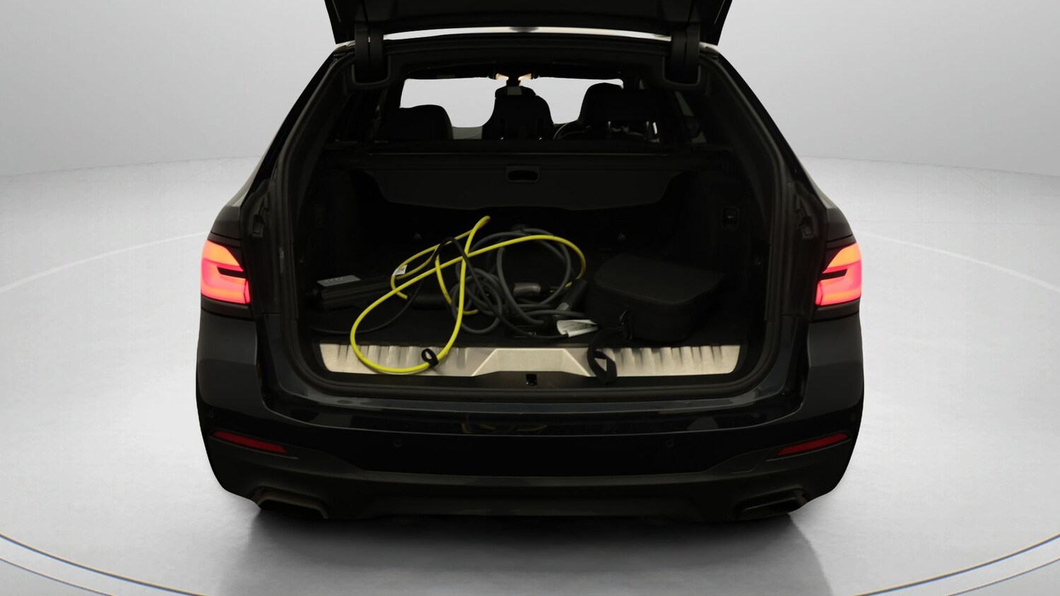 Used BMW 5 Series 2023 for sale - 77736985: Photo 17