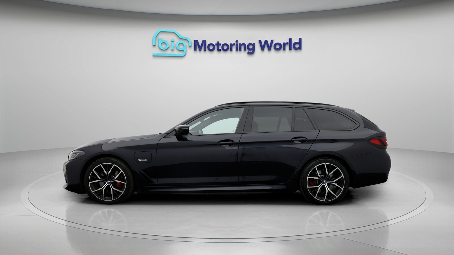 Used BMW 5 Series 2023 for sale - 77736985: Photo 4