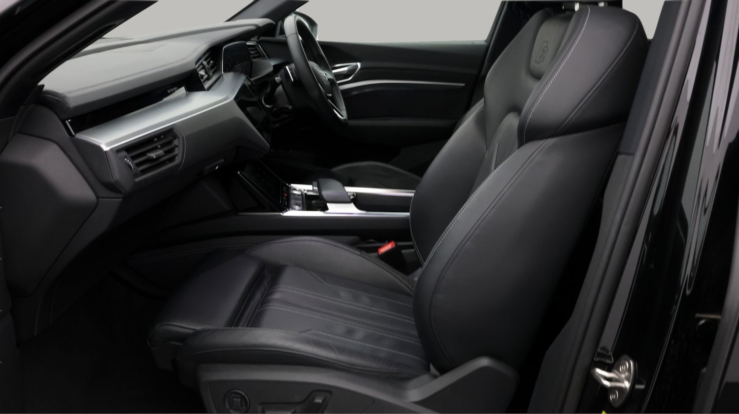 Used Audi e-tron 2022 for sale - 77624800: Photo 14