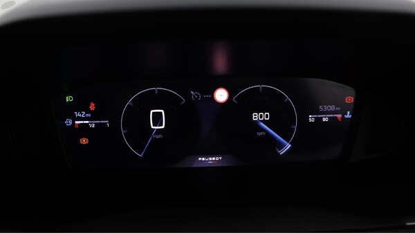 Used Peugeot 2008 2024 for sale - 75657665: Photo 13