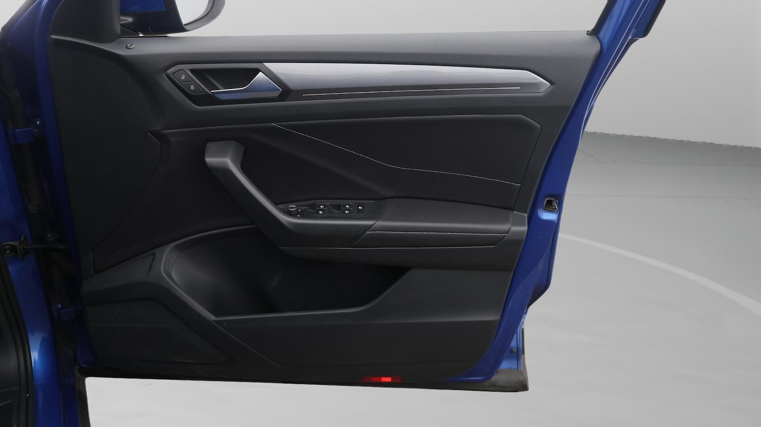 Used Volkswagen T-Roc 2022 for sale - 76283001: Photo 16