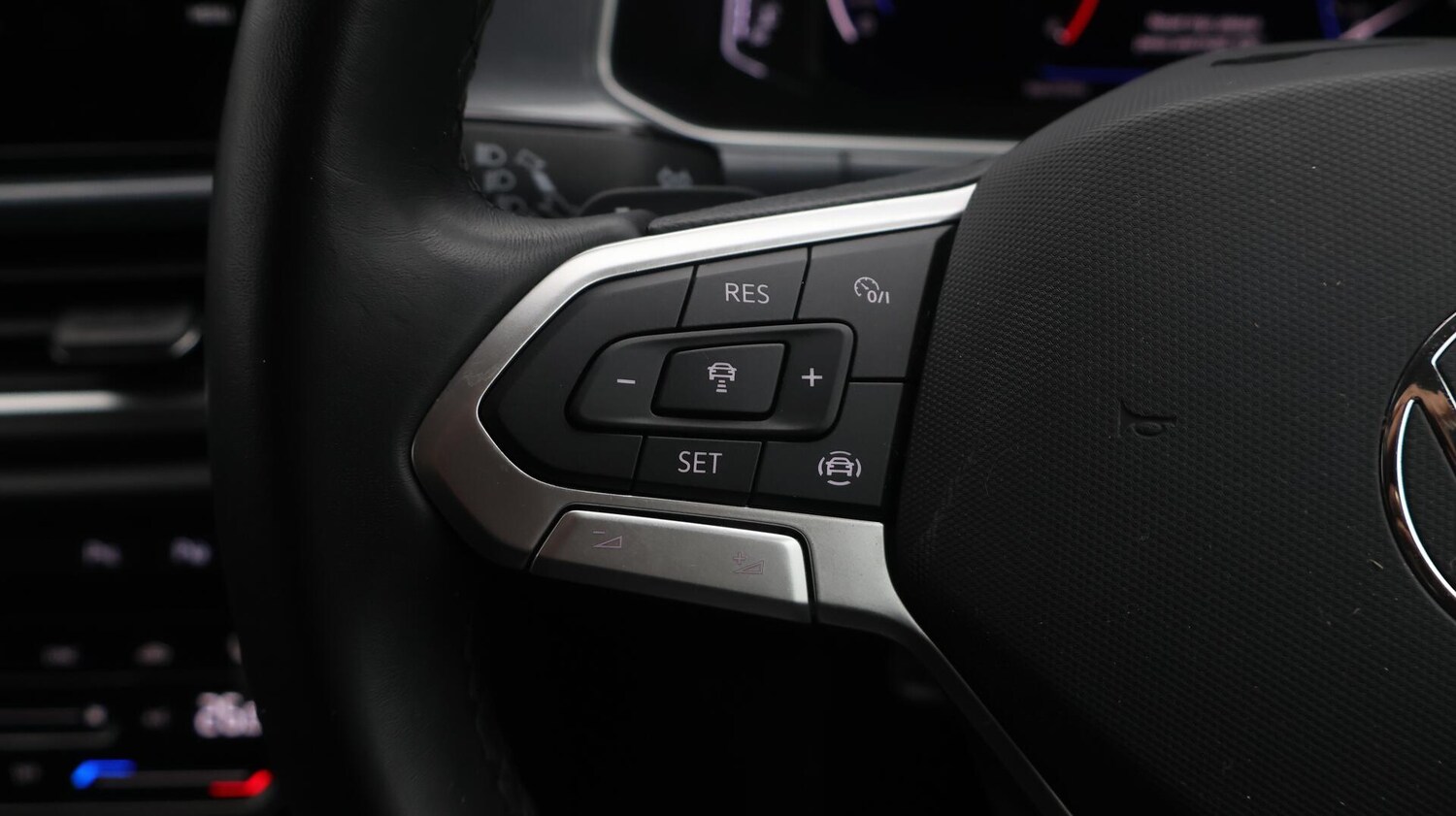 Used Volkswagen T-Roc 2022 for sale - 76283001: Photo 23