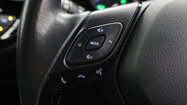 Used Toyota C-HR for sale - 76315177: Photo 24