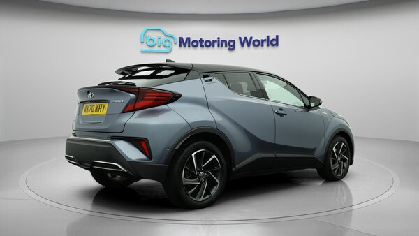 Used Toyota C-HR for sale - 76315177: Photo 8